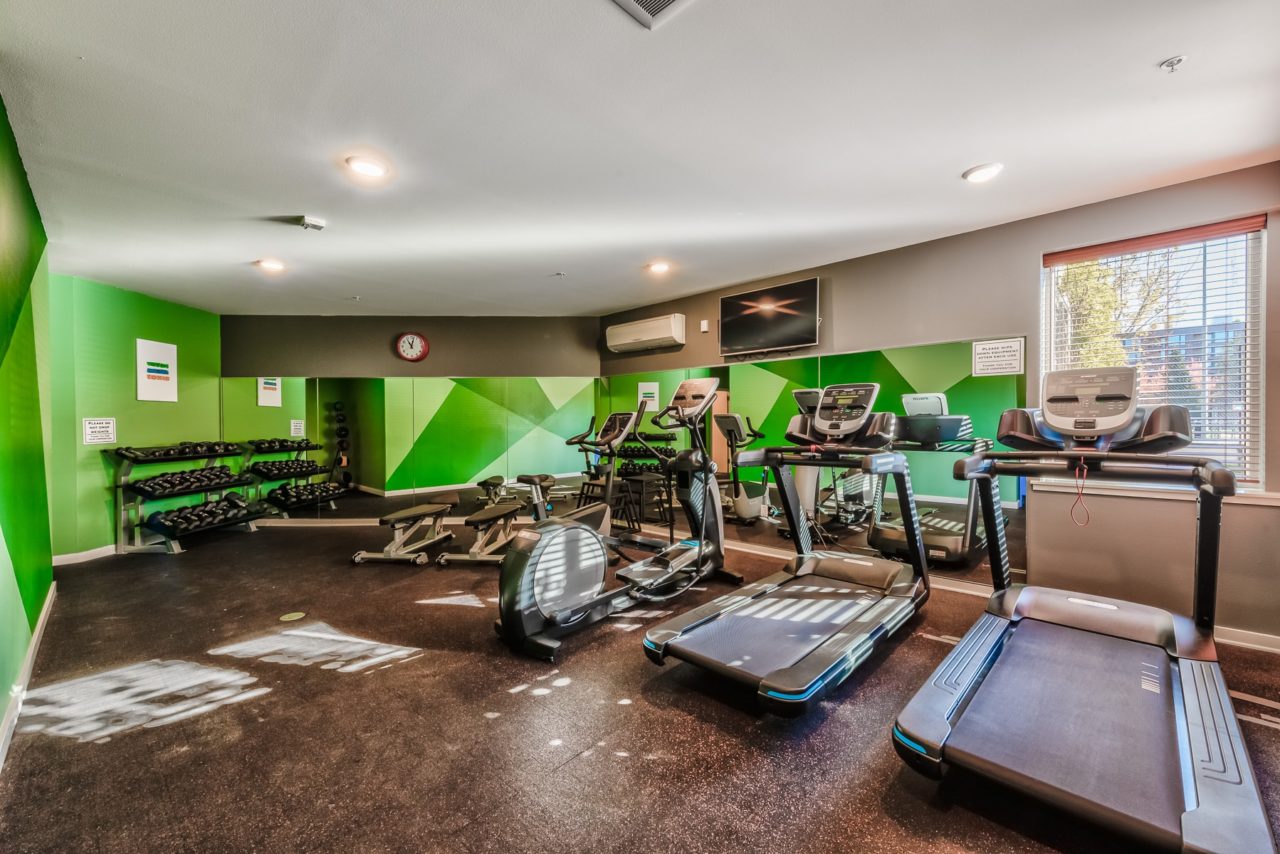 The Broadway Building - Capitol Hill Luxury Apartments